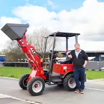 Tevis backhoe loaders help Dutch farms operate efficiently