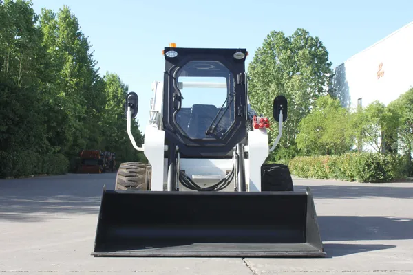 Economic Wheeled Skid Loader0
